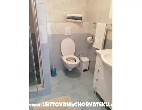 Apartman A1, Kupaonica