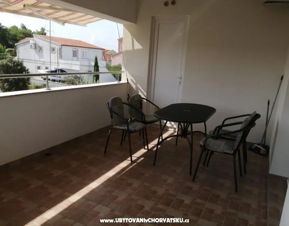 Apartman A1, Balkon ili terasa